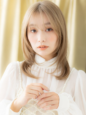 透明感ダブルカラー金髪ブロンドクラゲウルフカット20代30代