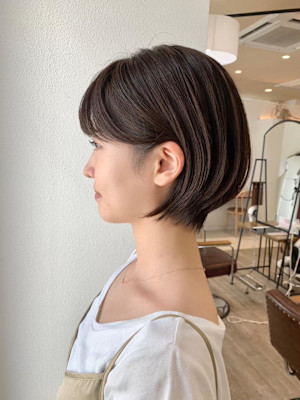 大人かわいい丸みのあるショートボブ　元重