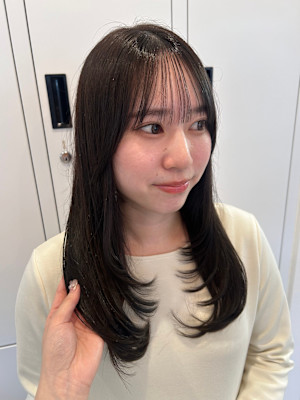 アッシュグレージュ×ロングレイヤー