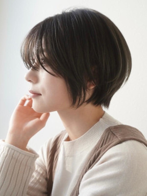 大人可愛い40代50代60代くびれショート白髪ぼかし