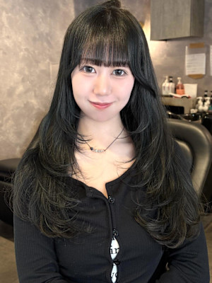 《鈴木茉奈》オリーブグレージュ/ザクザクレイヤー
