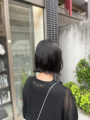 透明感溢れる寒色系カラー