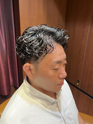 日本橋室町　ウェーブパーマ　ビジネスヘア
