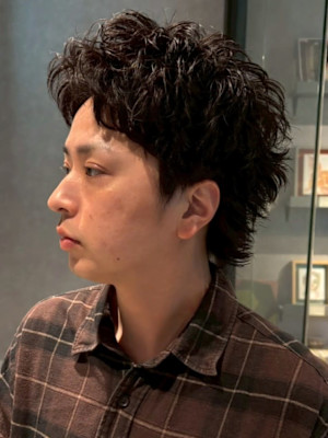 ニュアンスパーマ アップバング 黒髪ショート 束感 無造作