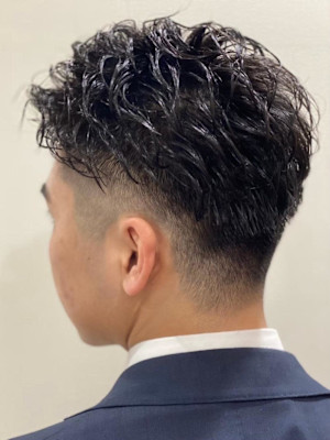スーツに合う！ツーブロックスタイル！