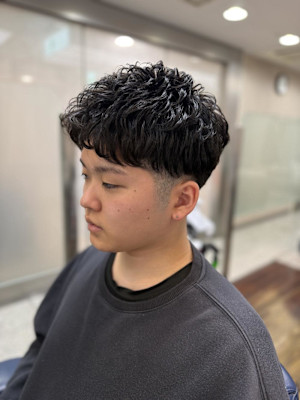 ツーブロ×フェード×アイロンパーマ