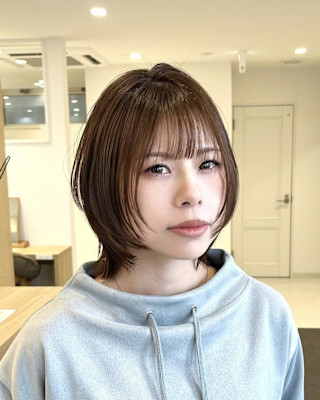 顔まわり1mmで印象は変わる。計算された美シルエット