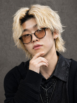 センターパートウルフ×ハイトーン×ブリーチ×men's
