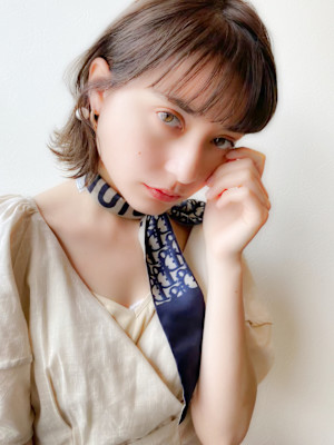 20代30代☆ぱつっと前髪でレイヤーボブ