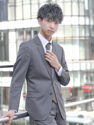 前下がりマッシュナチュラル束感ショート