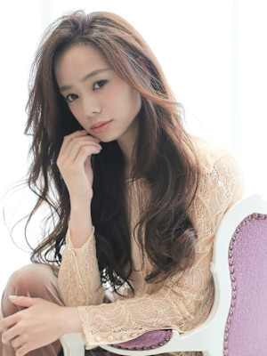 大人可愛い美髪ロング