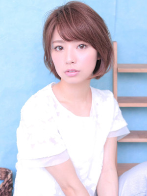 目力アップ大人ショート