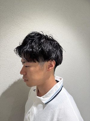 刈り上げマッシュ　パーマ