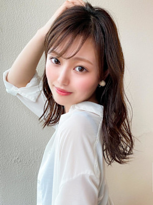 エアリーな揺れ感が魅力のラフウェーブ 20代30代40代