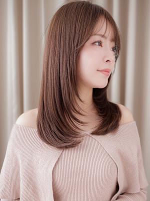 ミルクグレージュハッシュカットワンホンレイヤー30代40代