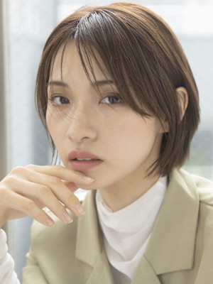 人気スタイル　大人ショート