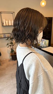 ボブパーマスタイルコテ巻き風パーマ大人可愛いミディアムパーマ