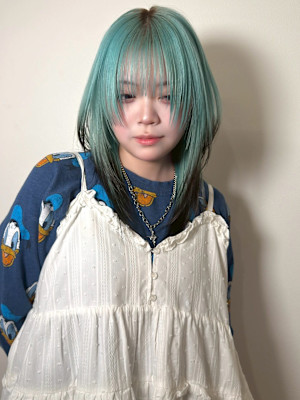 ルーツカラー　デザインカラー　ケアブリーチカラー　姫レイヤー