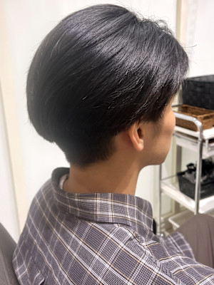 メンズカット ラウンドマッシュ 韓国風 黒髪ショート 20代