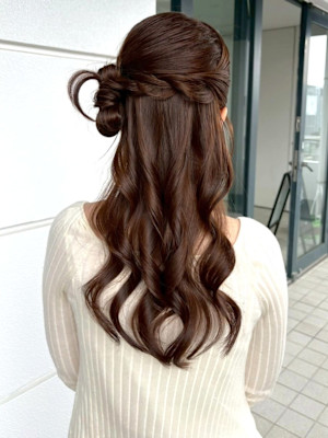 ヘアアレンジ くるみちゃんへア ロングヘア ハーフアップ