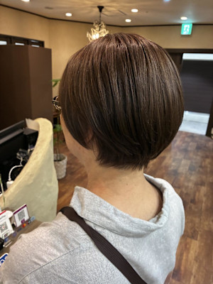 ショートボブ