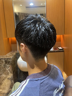 銀座 理容室 ツーブロスタイル