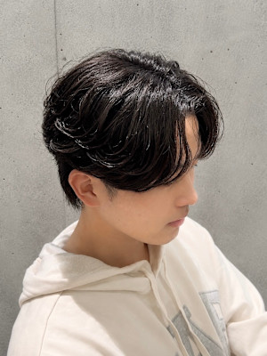 フェザーパーマ×センターパート