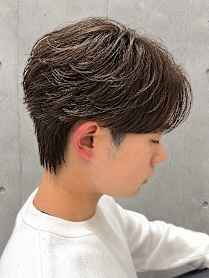 センターパート×フェザーパーマ
