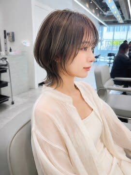 ショートウルフ×ハイライト　ハッシュカット20代30代40代