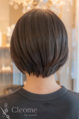 前髪レイヤーカットガーリーイメチェンピンクベージュフェミニン