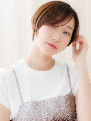 ミルクティーブロンド丸みベリーショートマッシュ20代30代