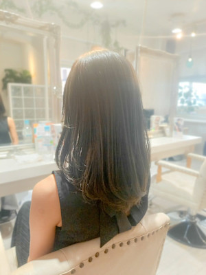 ストレートロングヘアー