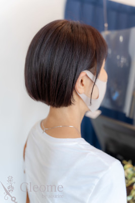 前髪レイヤーカットガーリーイメチェンピンクベージュフェミニン