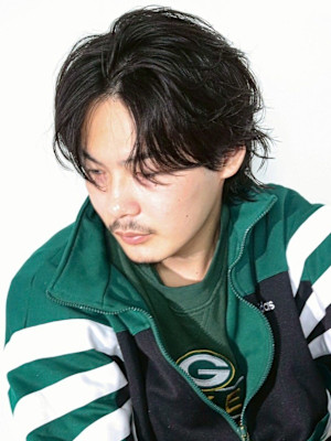 フェザーパーマ マッシュ 刈り上げ 韓国ヘア 20代 アップ