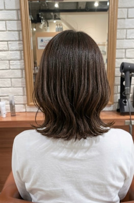 自然な外ハネで魅せる大人可愛いボブ【328スタイル】