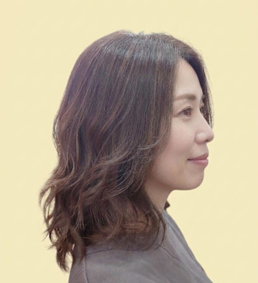 ​大人可愛い波巻きミディ×白髪ぼかし