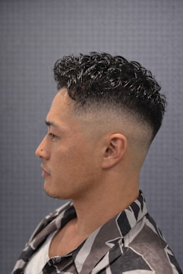 ハイフェード×ショートパーマで魅せる圧倒的な男らしさ