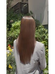 髪質改善で叶える透明感ブラウンの艶髪ロング
