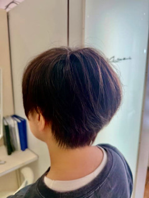 ショートボブ