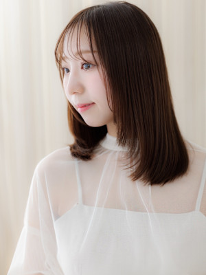 顔周りカットメテオストレート美髪ワンホンレイヤー20代30代
