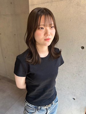 髪がまとまるミディアムレイヤー/20代30代大人可愛いヘア