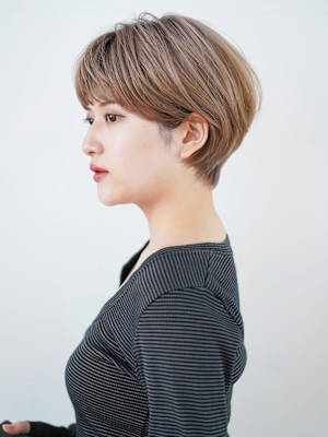 前下がりショート・ボブ/絶壁解消/前髪あり/40代/30代