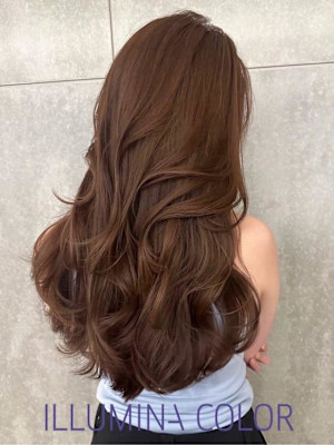 20代　髪質改善 イルミナカラー