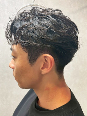メンズショート ツーブロック ニュアンスパーマ ビジネスヘア