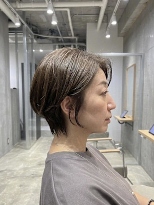 ◇大人40代50代60代ショートボブ丸みショート白髪ぼかし