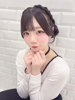 可愛いお顔周り×編み込みツインお団子＊まゆ