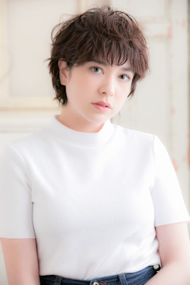 ショートヘアニュアンスパーマ癖毛風20代30代