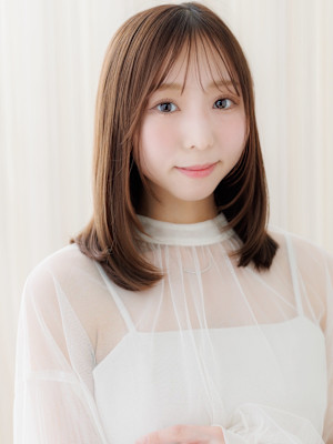 顔周りカットメテオストレート美髪ワンホンレイヤー20代30代