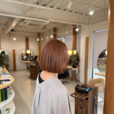 オレンジベージュ