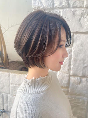 ひし形レイヤーショートボブ